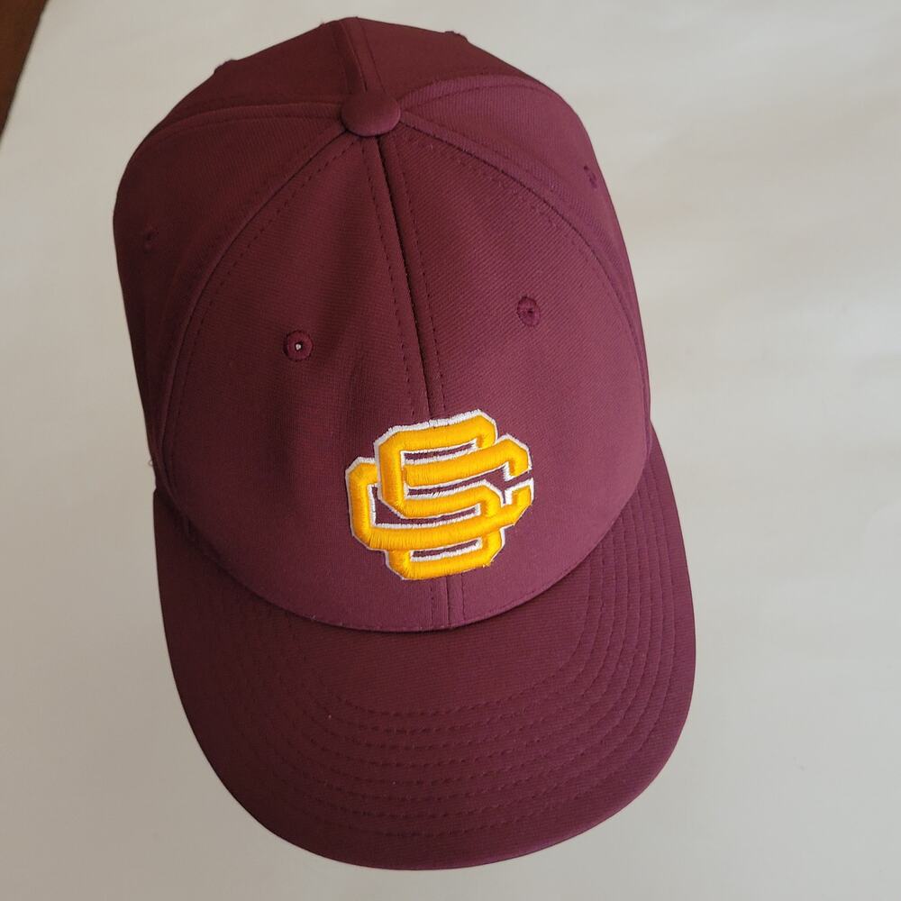 Richardson USC Trojans Hat Cap Fitted Size small medium College Football Mens